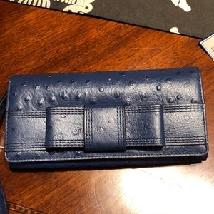 NWT Kate Spade navy blue wristlet “Valencia Rd”